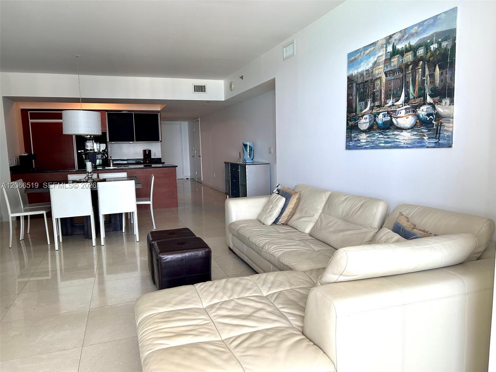 1711 2 / 2 1554 sq. ft. $ 2026-08-06 0 Photo