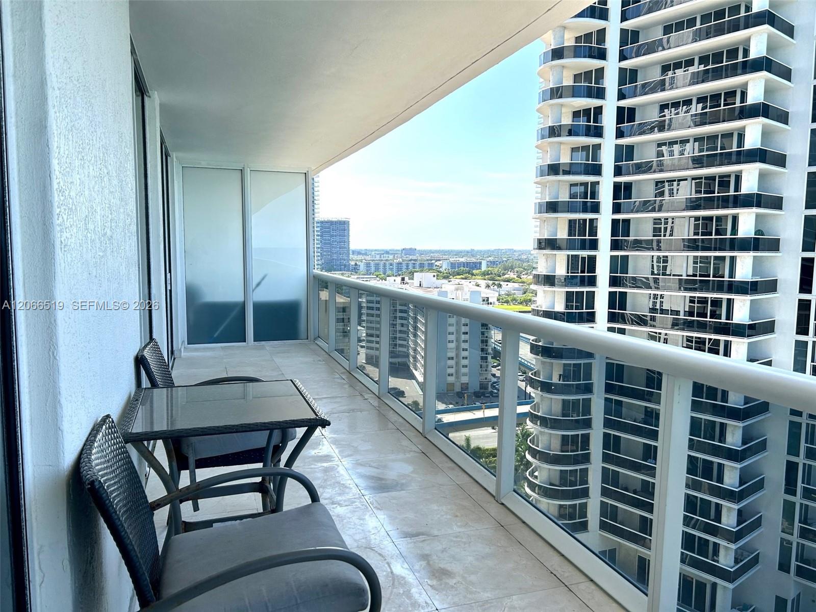 1711 2 / 2 1554 sq. ft. $ 2026-08-06 0 Photo
