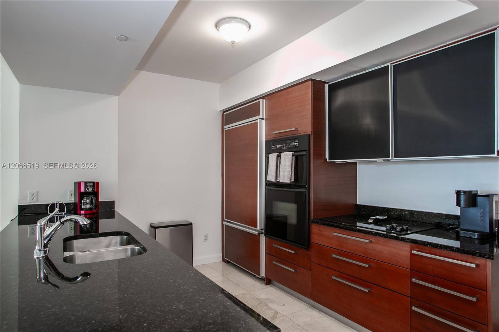 1711 2 / 2 1554 sq. ft. $ 2026-08-06 0 Photo