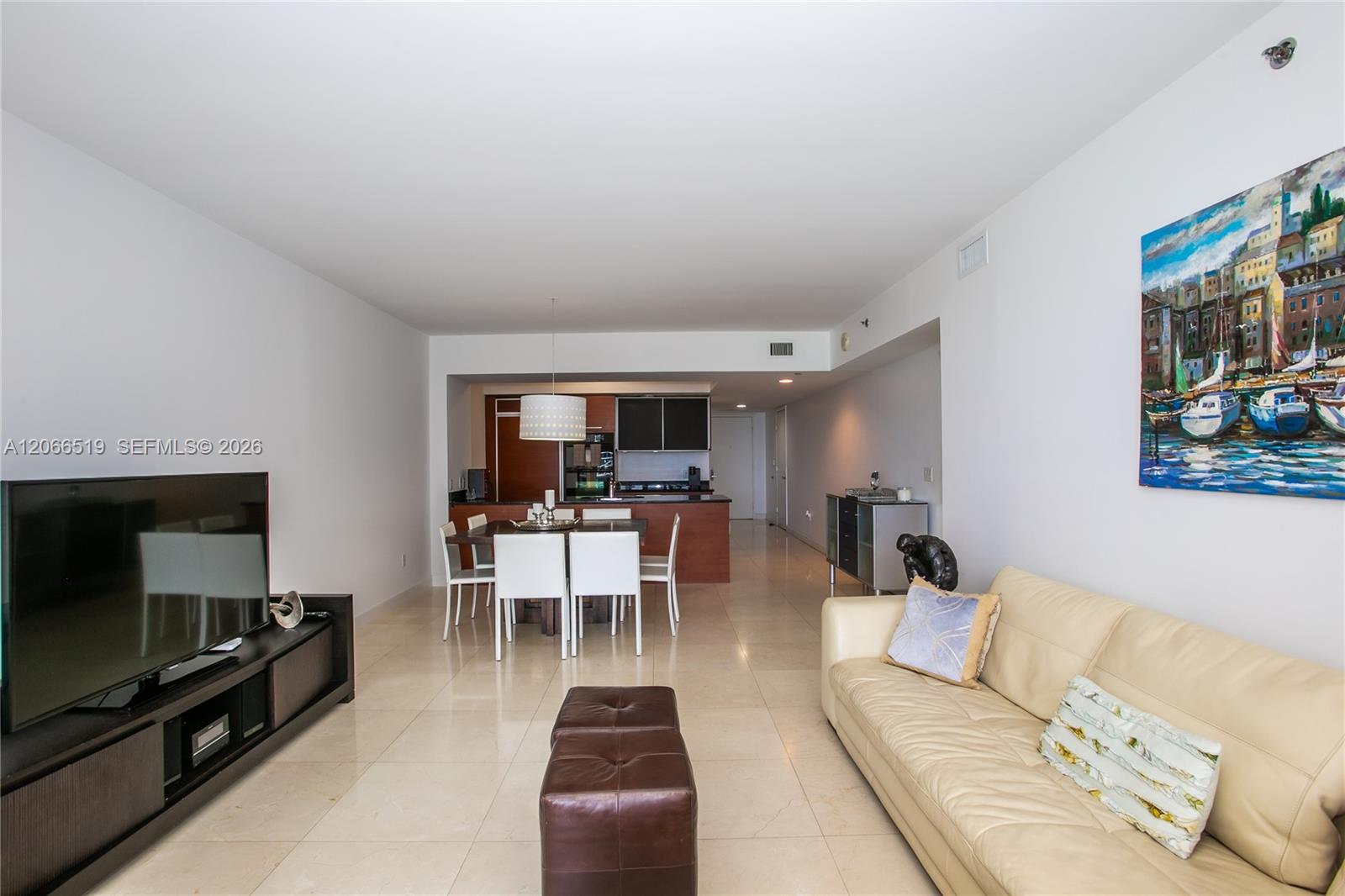 1711 2 / 2 1554 sq. ft. $ 2026-08-06 0 Photo