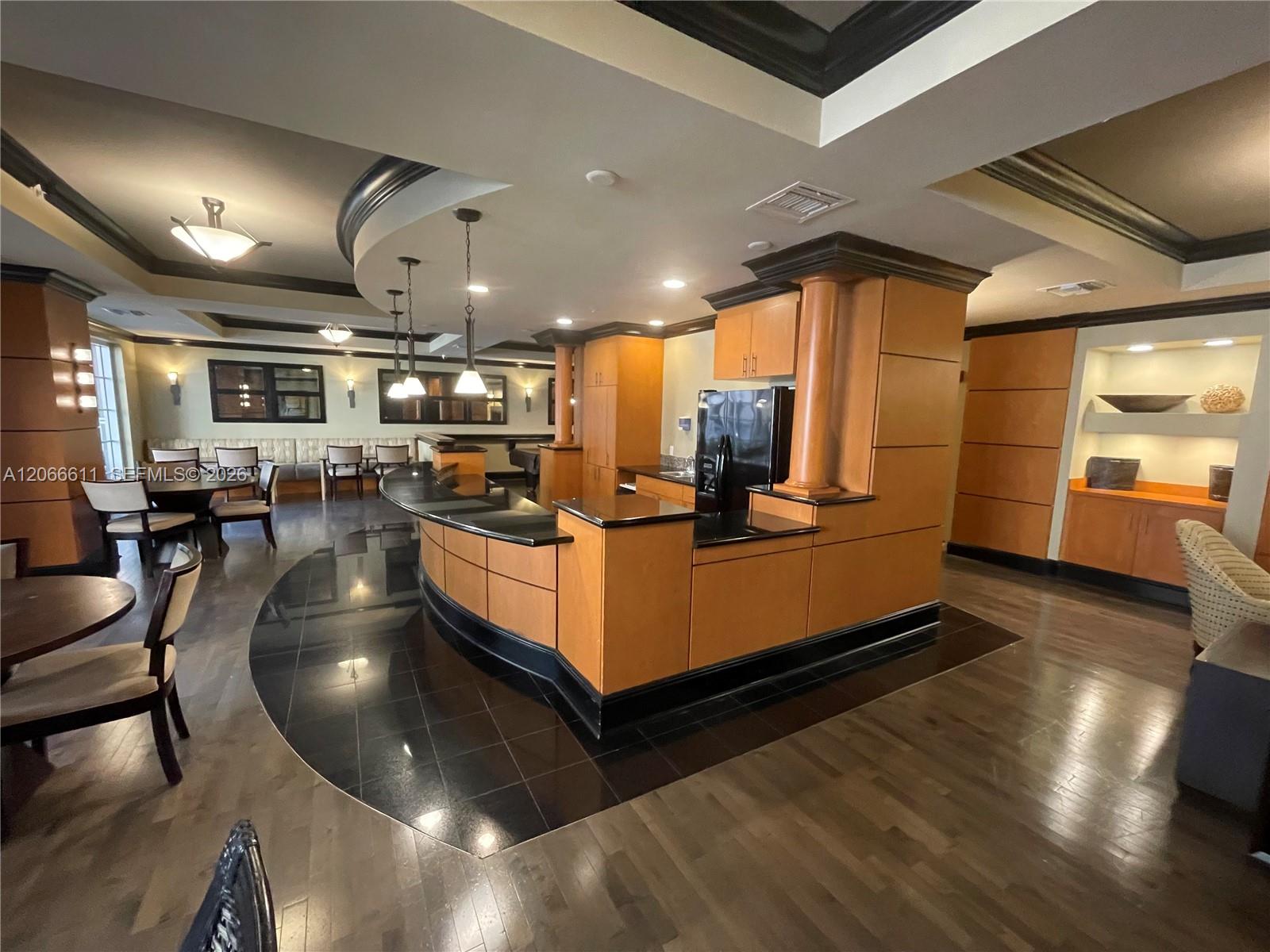 Photo of 3001 185th St  #612, Aventura, Florida, 33180 - 