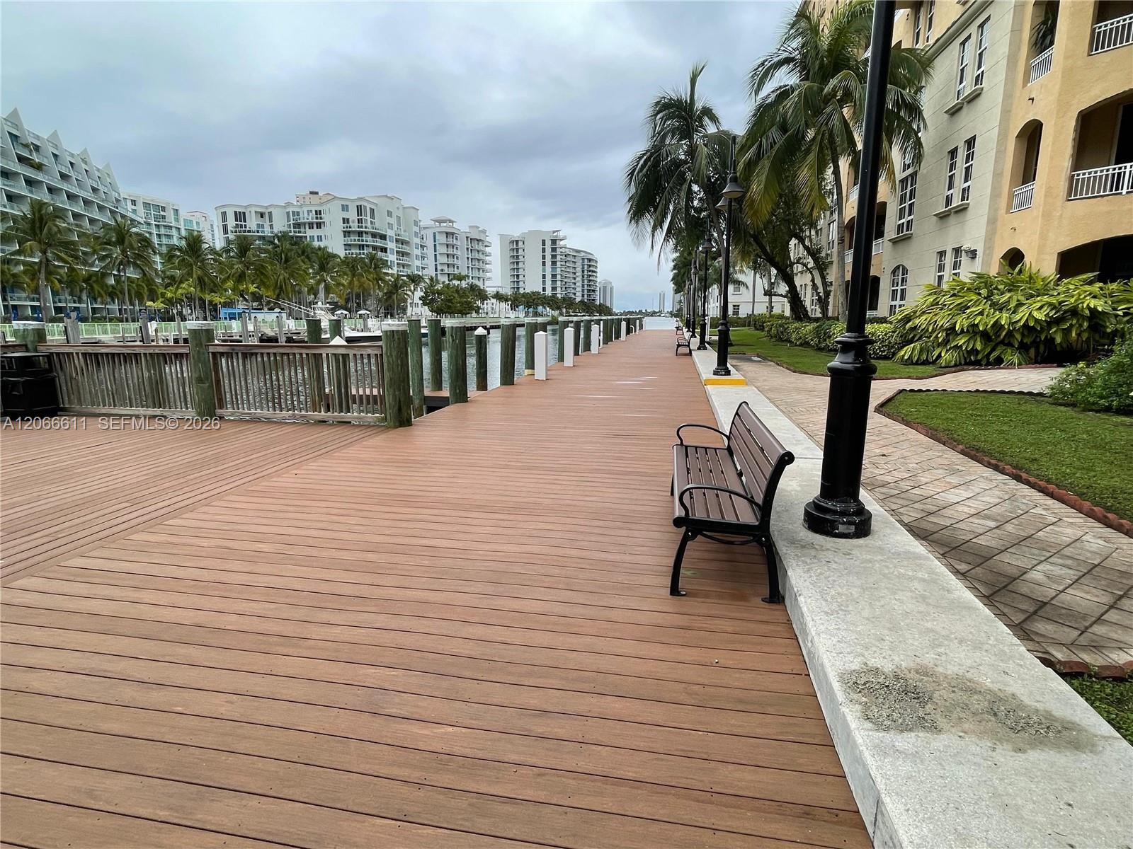 Photo of 3001 185th St  #612, Aventura, Florida, 33180 - 