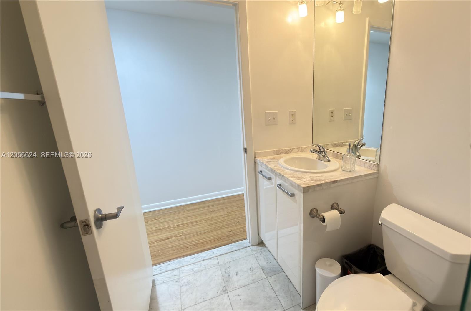 See details 808 2 / 2 1006 sq. ft. $ 2026-08-06 0 Photo