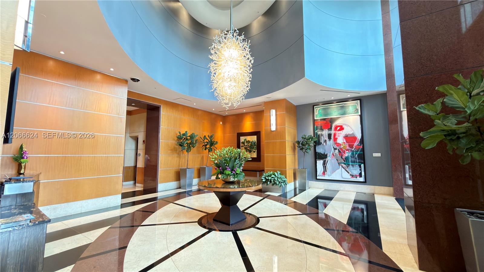 See details 808 2 / 2 1006 sq. ft. $ 2026-08-06 0 Photo