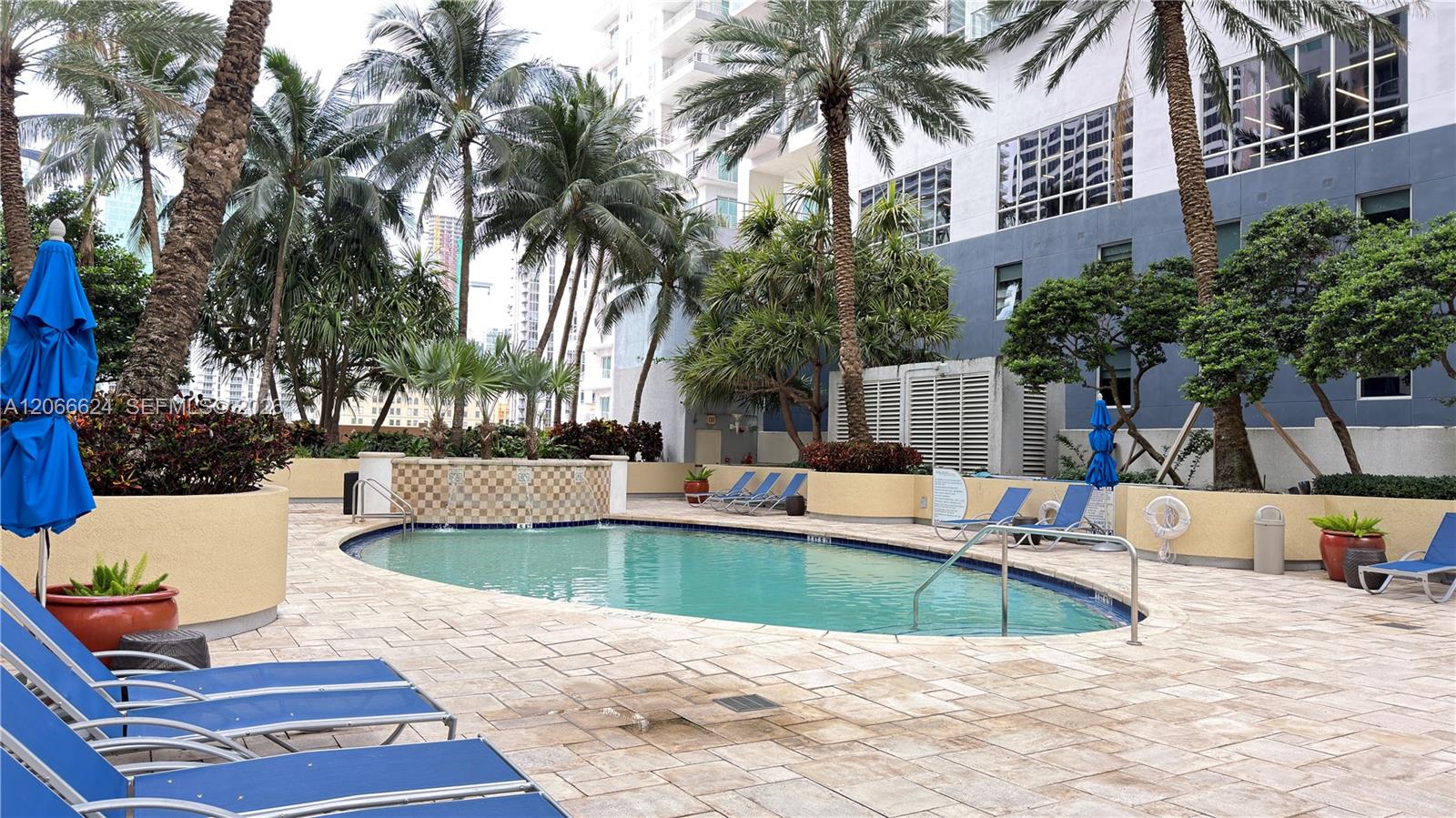 See details 808 2 / 2 1006 sq. ft. $ 2026-08-06 0 Photo