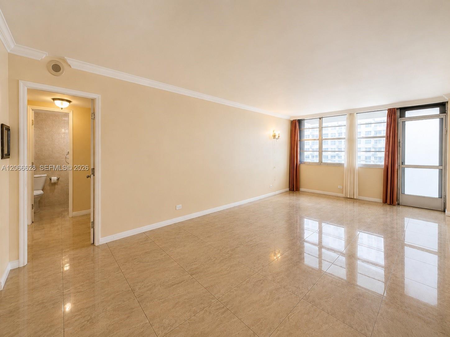 706 1 / 2 943 sq. ft. $ 2026-08-06 0 Photo