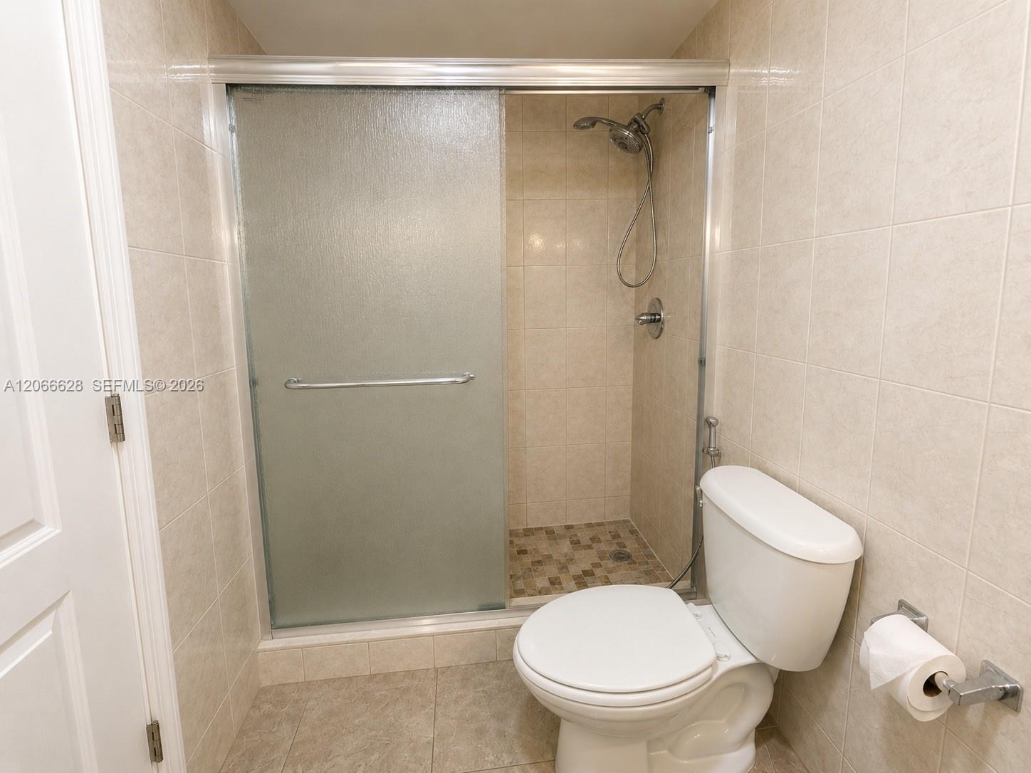 706 1 / 2 943 sq. ft. $ 2026-08-06 0 Photo