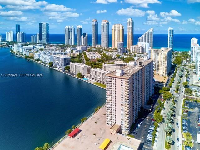 706 1 / 2 943 sq. ft. $ 2026-08-06 0 Photo