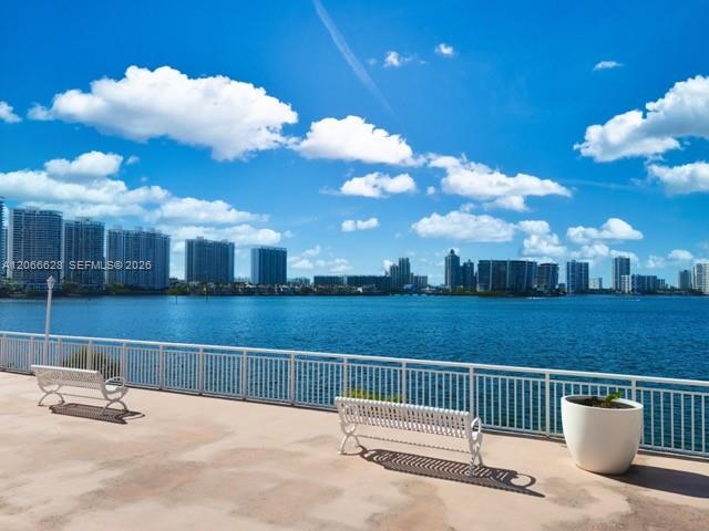 706 1 / 2 943 sq. ft. $ 2026-08-06 0 Photo