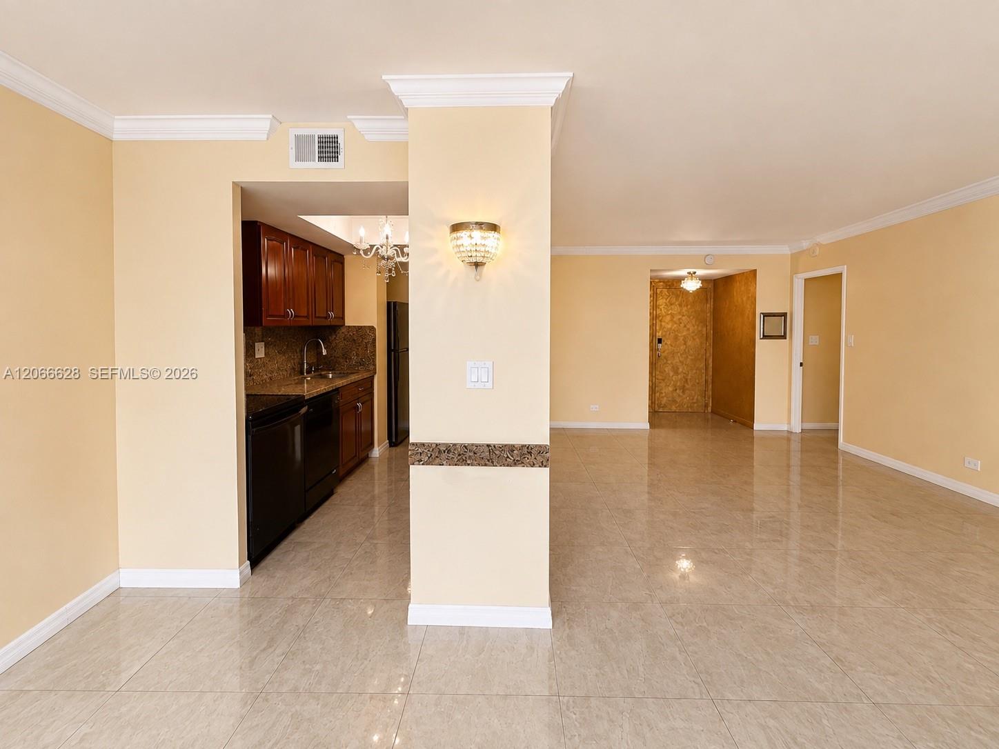 706 1 / 2 943 sq. ft. $ 2026-08-06 0 Photo