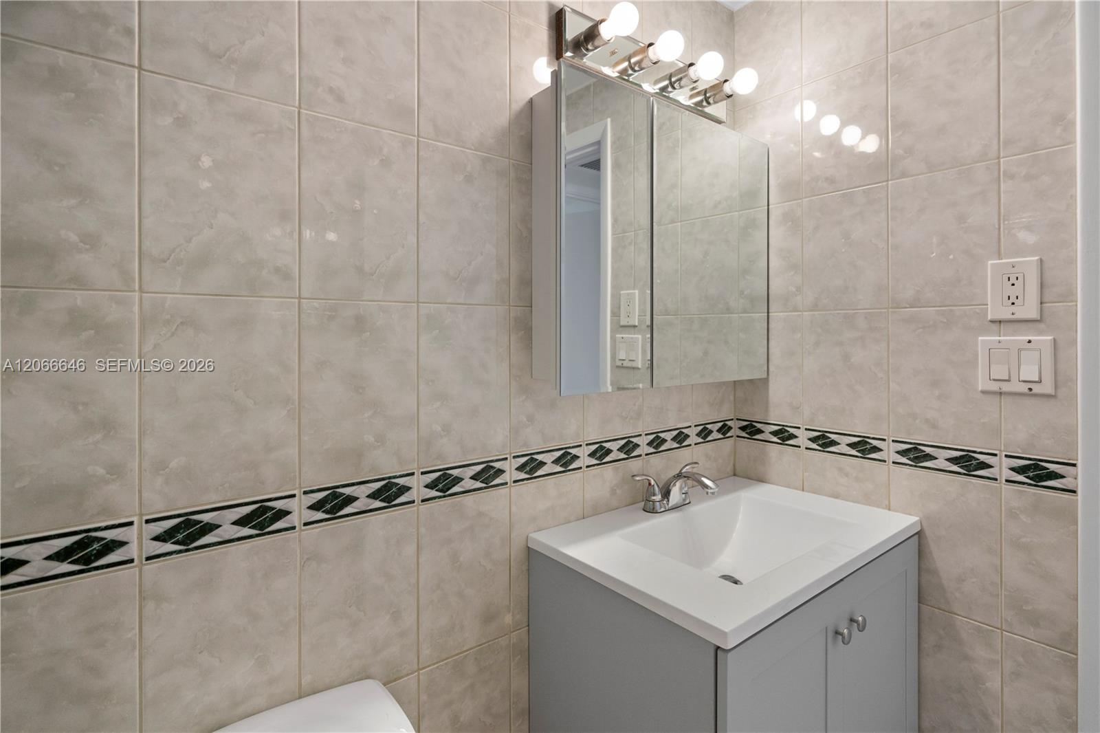 Photo of 400 Kings Point Dr  #606, Sunny Isles Beach, Florida, 33160 - 