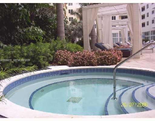 Photo of 18800 29 AV #1005, Aventura, Florida, 33180 - Swimming Pool/Hot Tub/Sauna