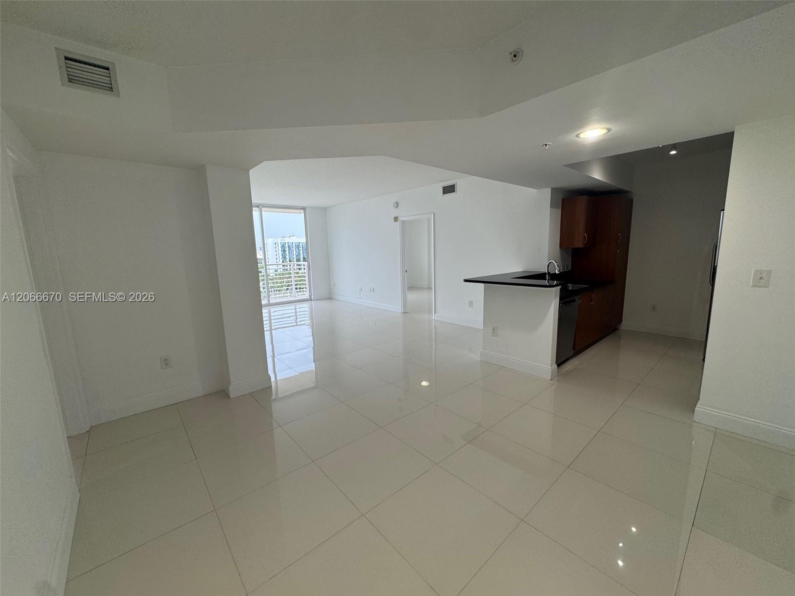 Photo of 18800 29 AV #1005, Aventura, Florida, 33180 -