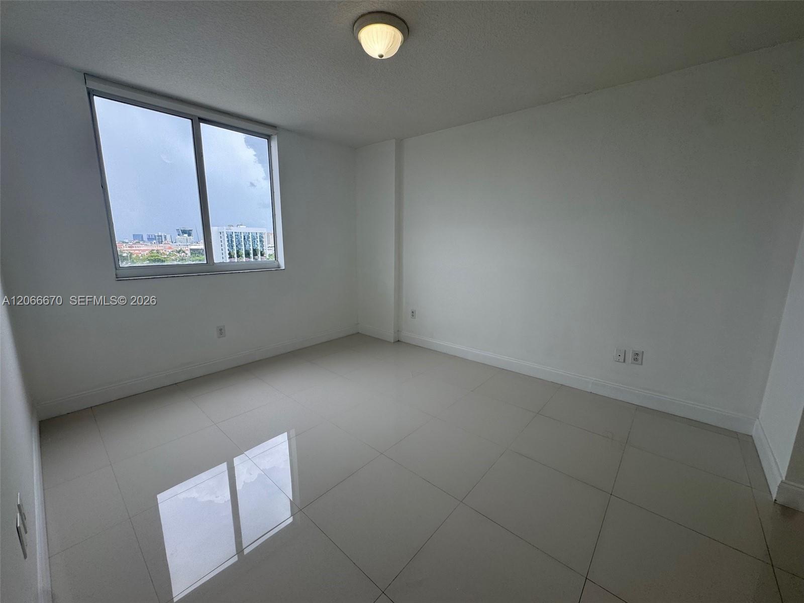 Photo of 18800 29 AV #1005, Aventura, Florida, 33180 -