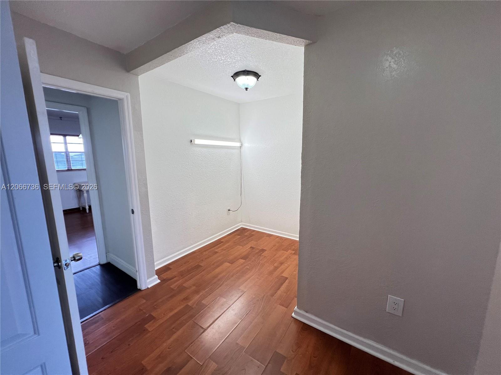 509-1 2 / 2 1315 sq. ft. $ 2026-08-06 0 foto