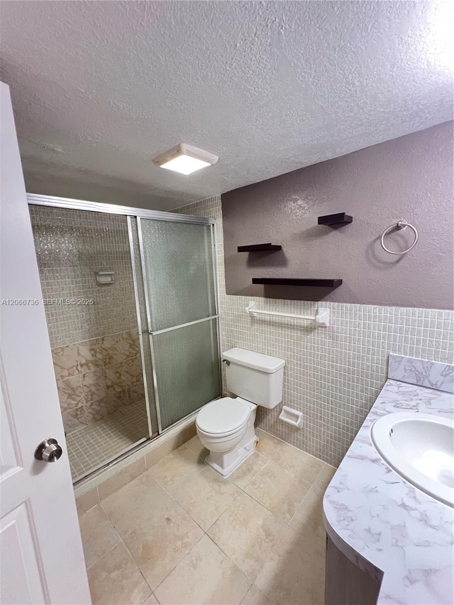 509-1 2 / 2 1315 sq. ft. $ 2026-08-06 0 foto