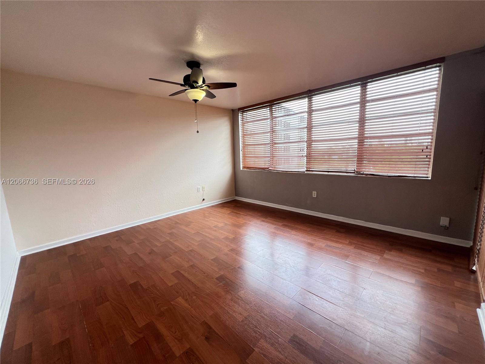 509-1 2 / 2 1315 sq. ft. $ 2026-08-06 0 foto