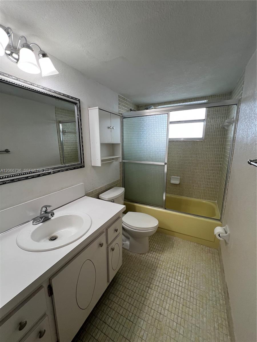 509-1 2 / 2 1315 sq. ft. $ 2026-08-06 0 foto
