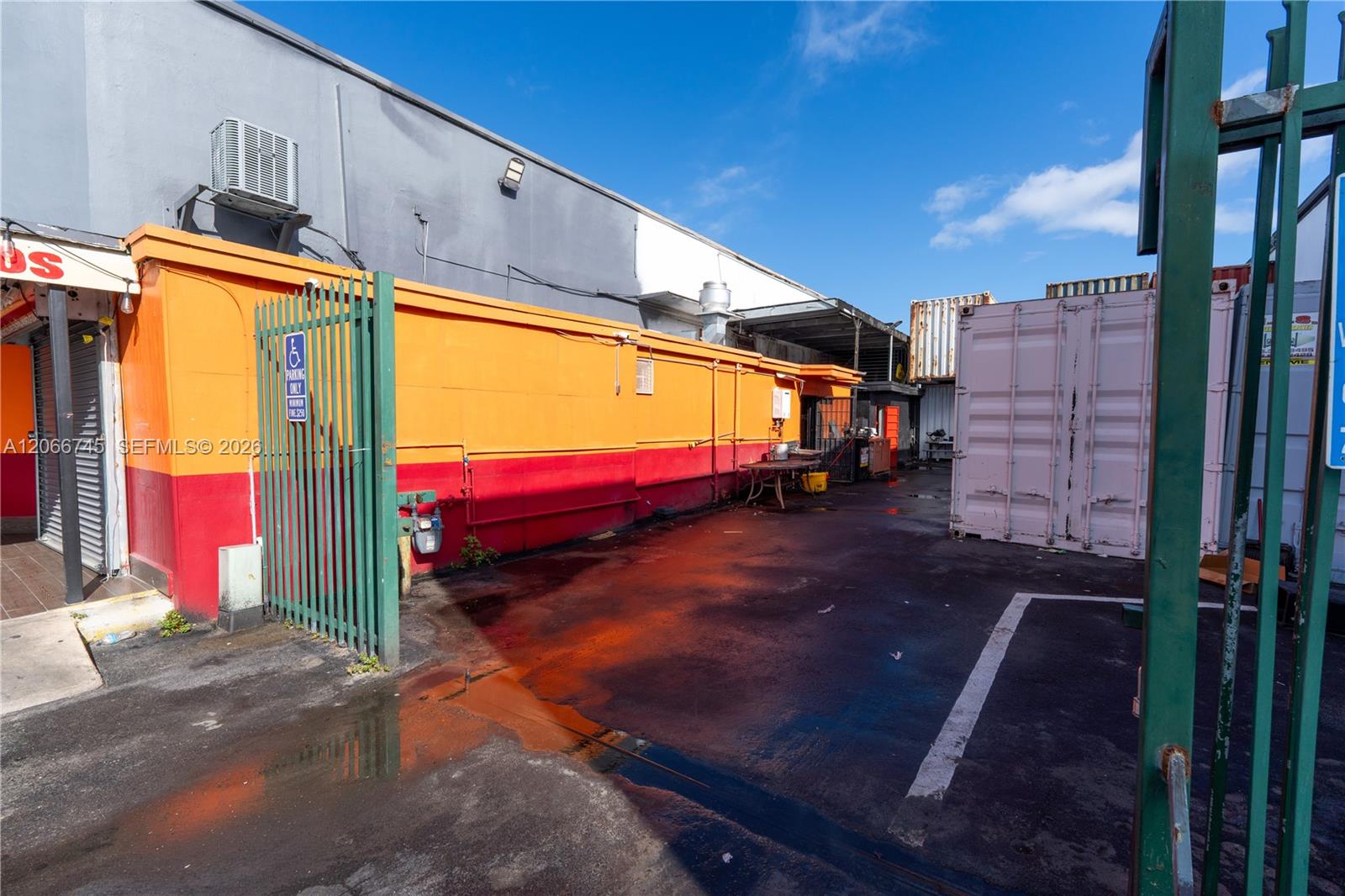   /   sq. ft. $ 2026-08-06 0 Photo