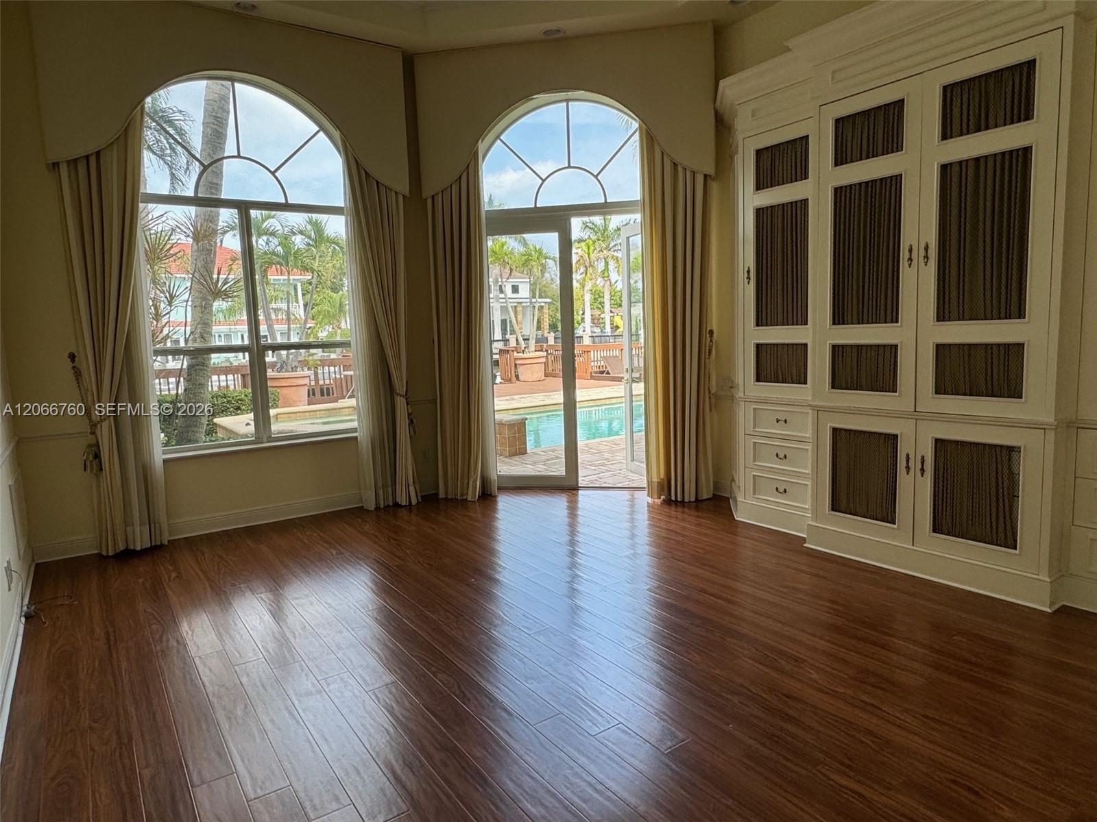 Photo of 891 Captiva Dr  (891), Hollywood, Florida, 33019 - Master Bedroom
