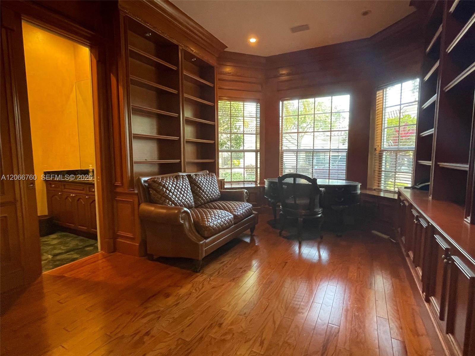 Photo of 891 Captiva Dr  (891), Hollywood, Florida, 33019 - Office / Second Bedroom