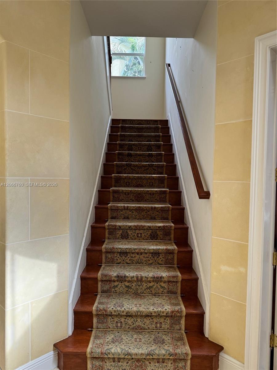 Photo of 891 Captiva Dr  (891), Hollywood, Florida, 33019 - Stairs to Second Floor