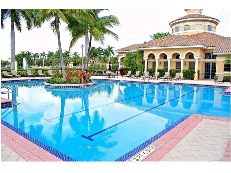 Photo of 891 Captiva Dr  (891), Hollywood, Florida, 33019 - Community Pool