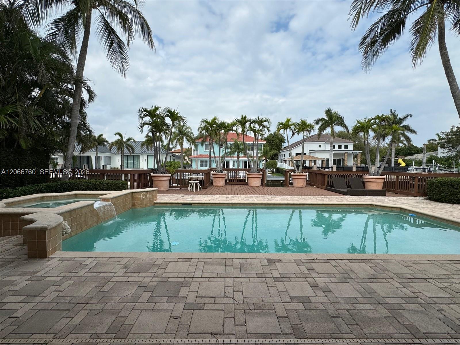 Photo of 891 Captiva Dr  (891), Hollywood, Florida, 33019 - Private Pool & Jacuzzi