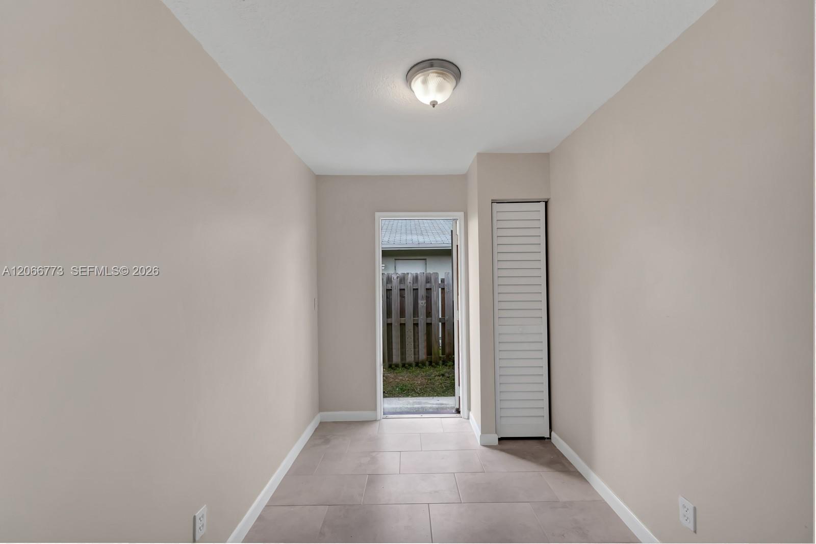 Ver detalles / 2099 sq. ft. $ 2026-08-06 0 foto
