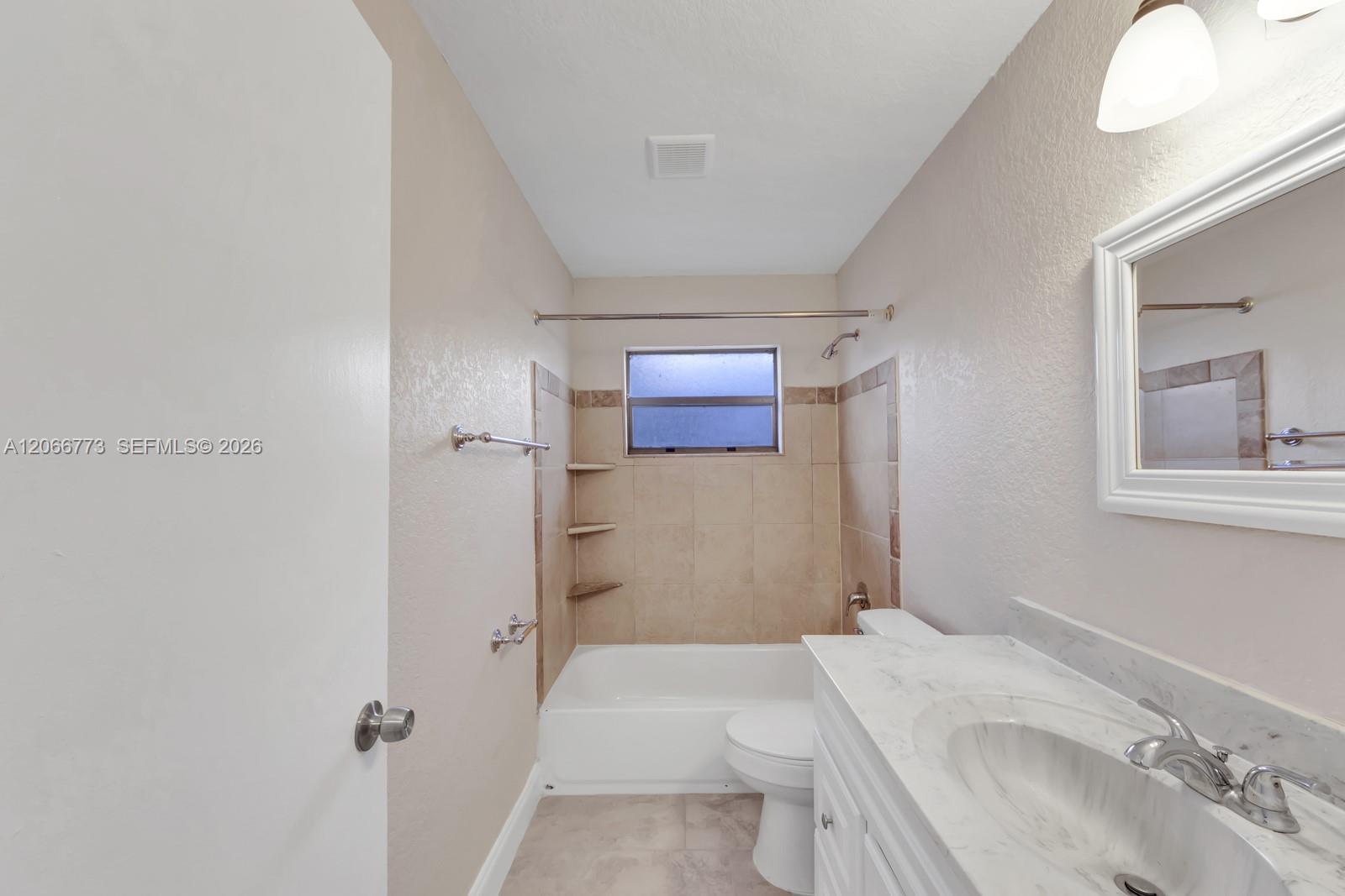 Ver detalles / 2099 sq. ft. $ 2026-08-06 0 foto