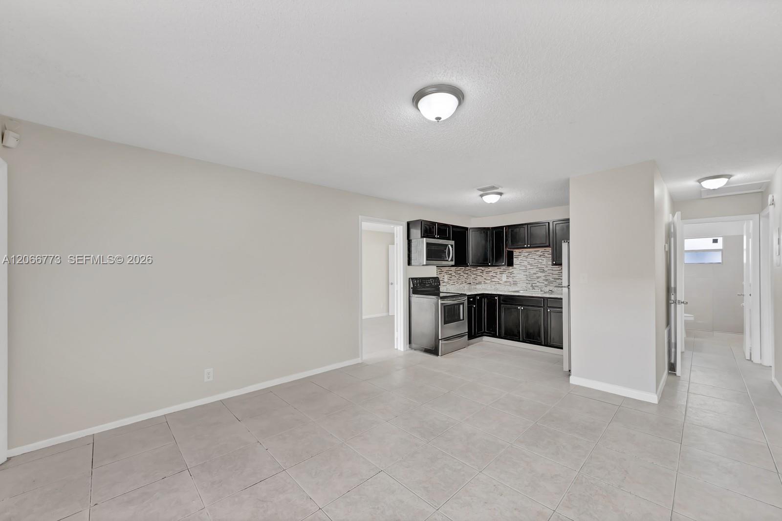 Ver detalles / 2099 sq. ft. $ 2026-08-06 0 foto