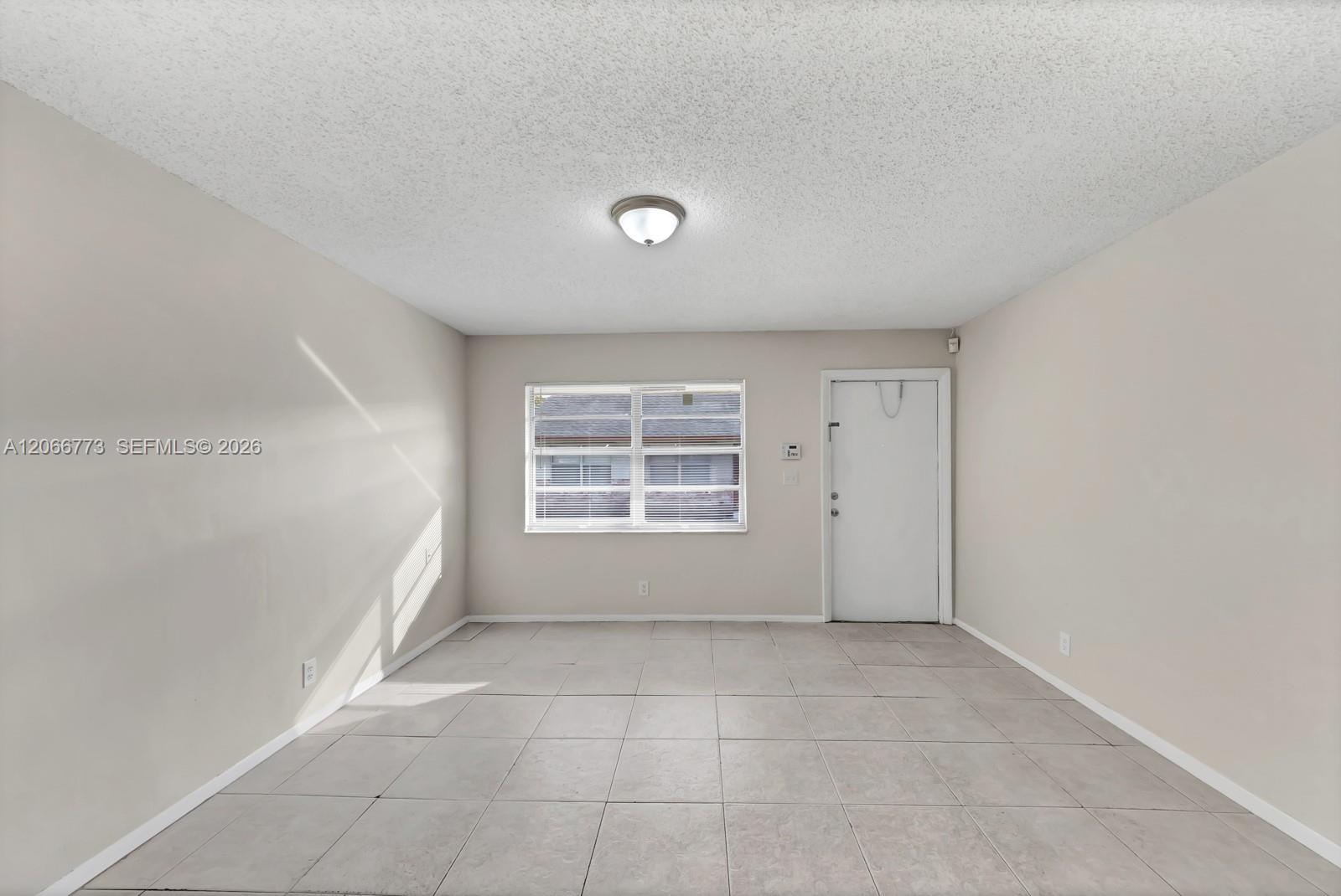 Ver detalles / 2099 sq. ft. $ 2026-08-06 0 foto