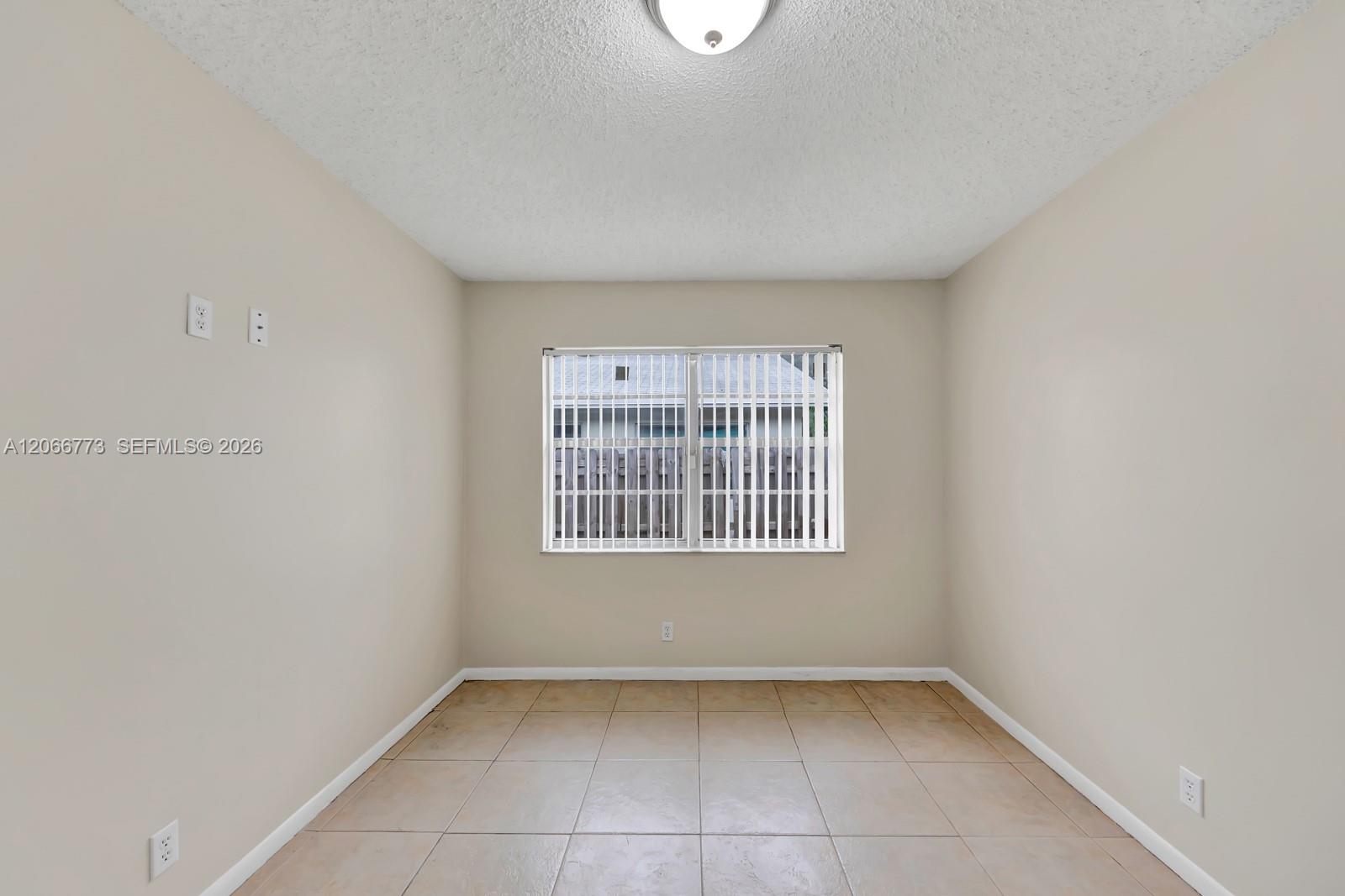 Ver detalles / 2099 sq. ft. $ 2026-08-06 0 foto