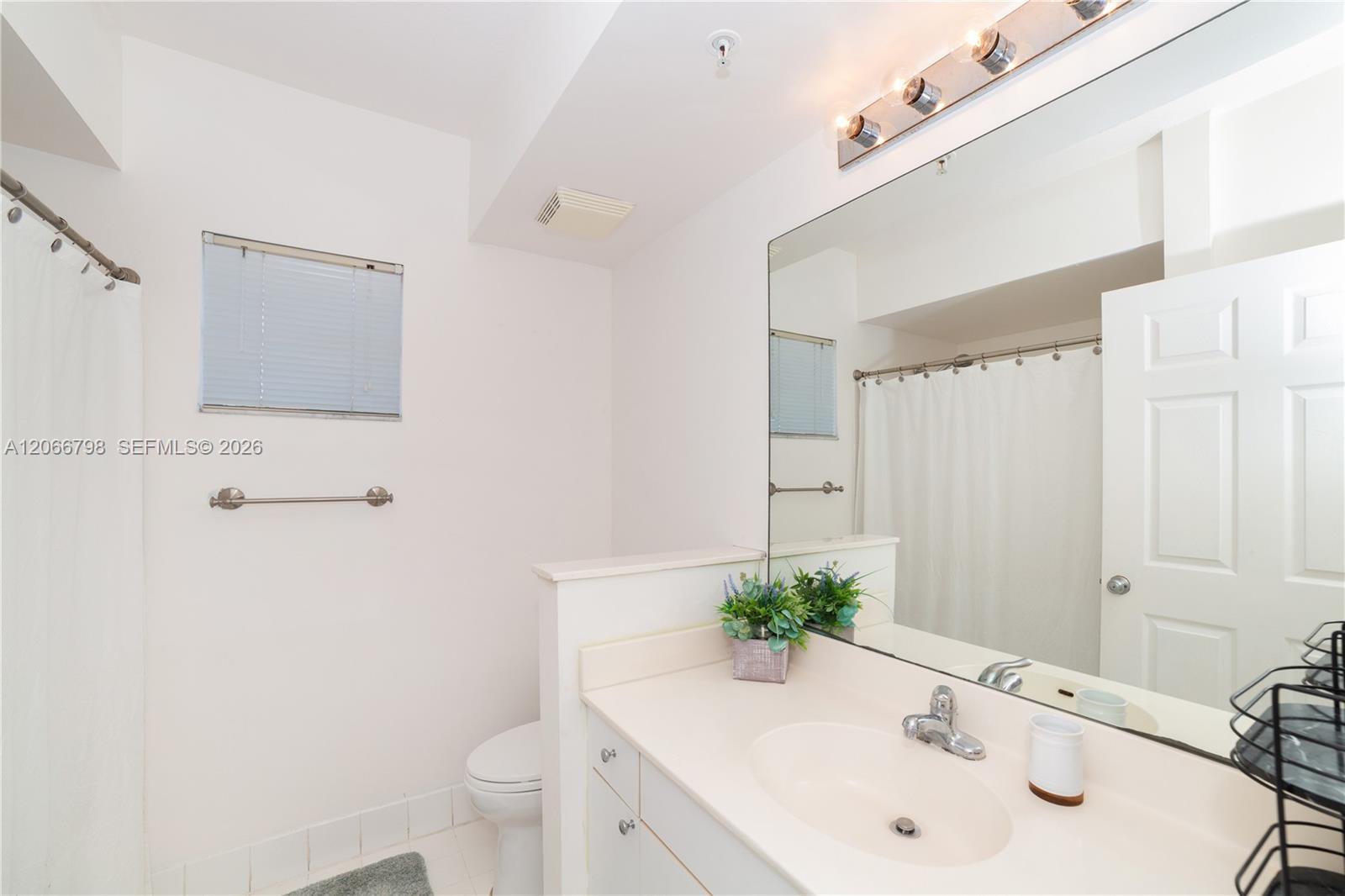 Photo of 17100 Bay Rd #1501, Sunny Isles Beach, Florida, 33160 -