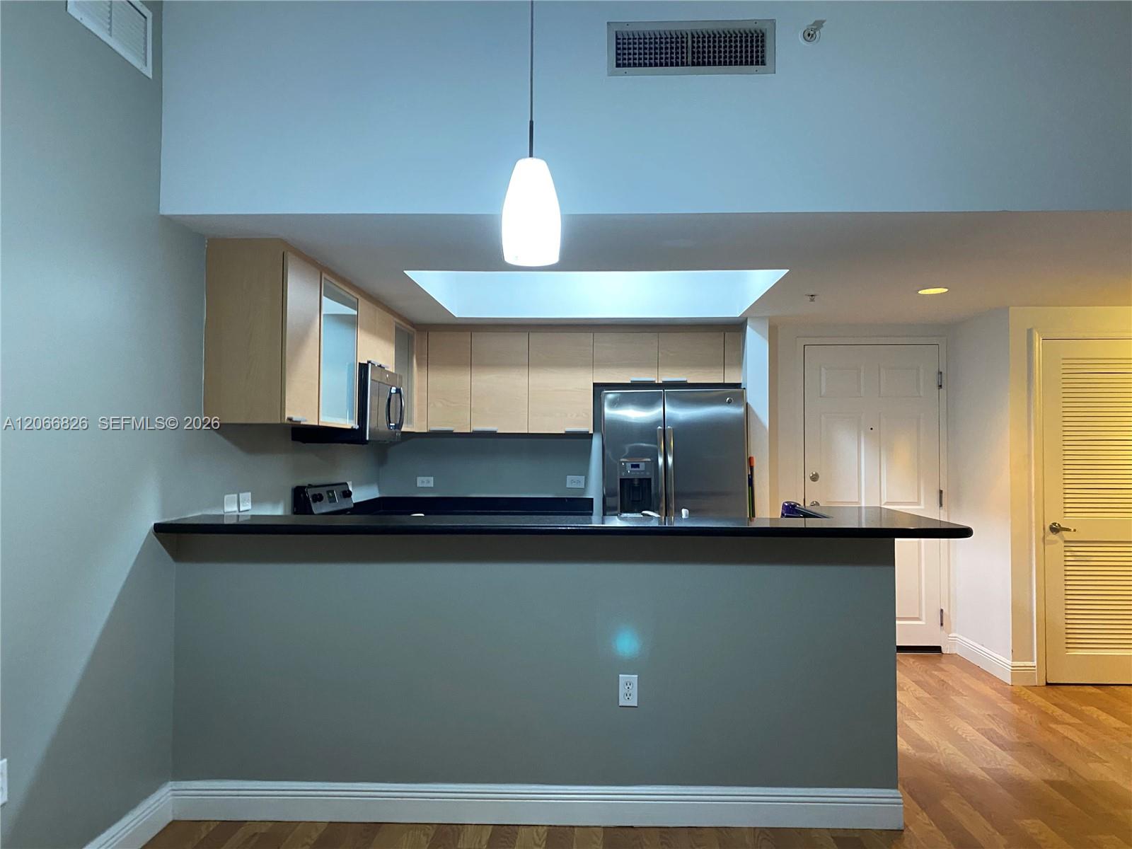 Photo of 140 Dixie Hwy  #1025, Hollywood, Florida, 33020 - 