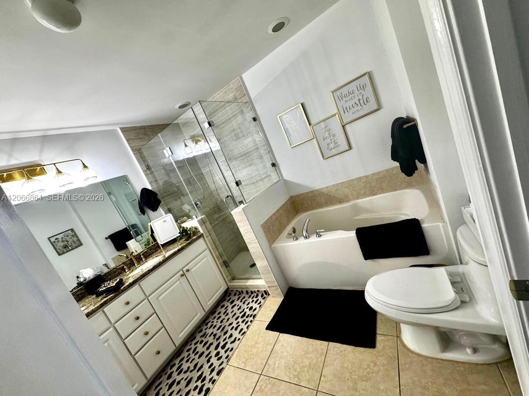 Photo of 3001 185th St  #225, Aventura, Florida, 33180 - 