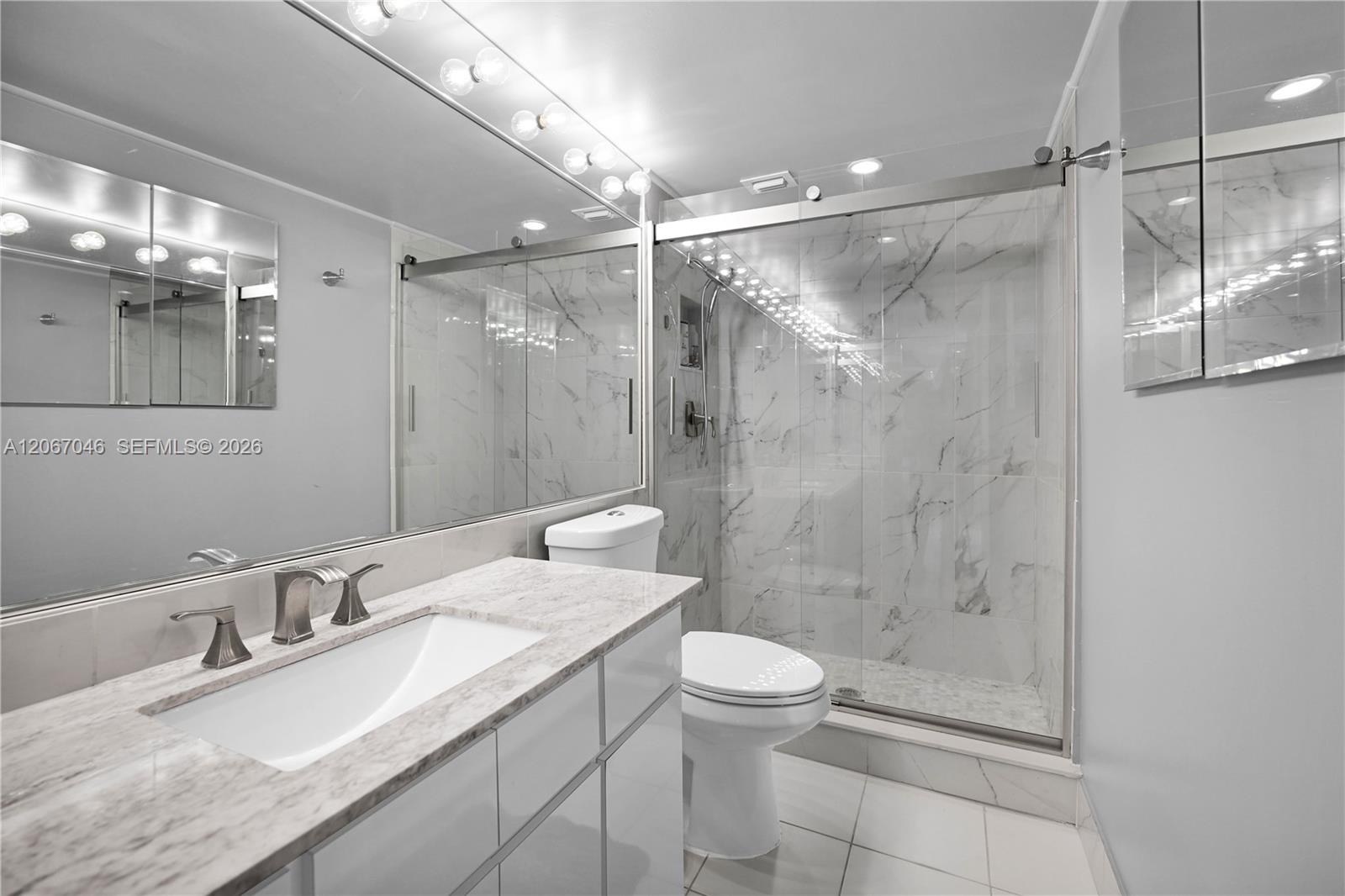Photo of 2030 Ocean Dr #2027, Hallandale Beach, Florida, 33009 - 2nd Bathroom