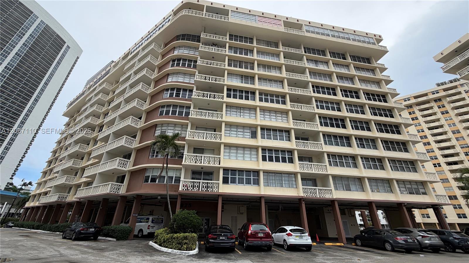 Photo of 1825 Ocean Dr  #509, Hallandale Beach, Florida, 33009 - 