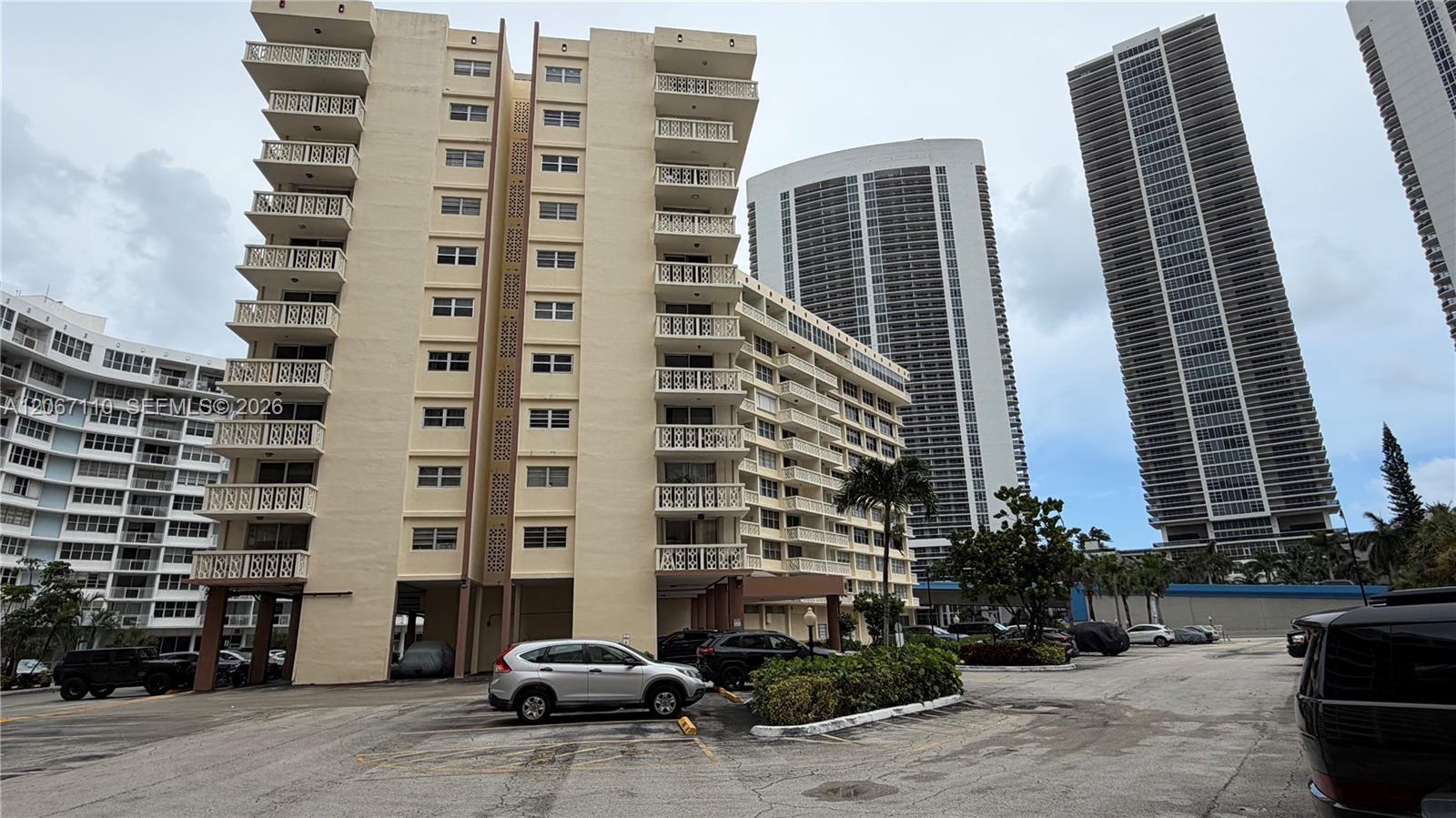 Photo of 1825 Ocean Dr  #509, Hallandale Beach, Florida, 33009 - 