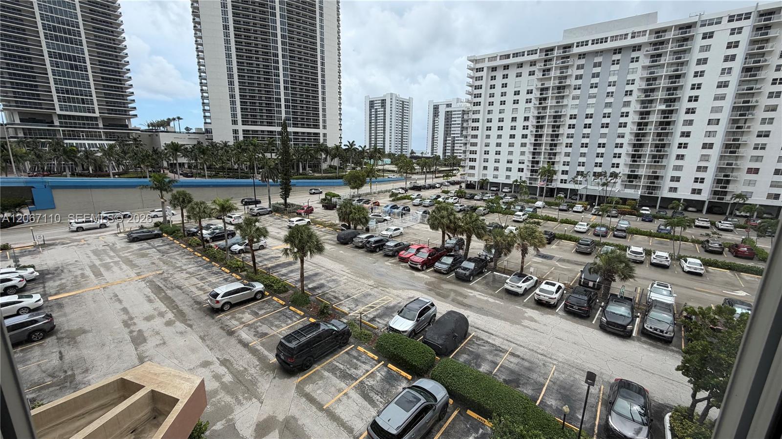 Photo of 1825 Ocean Dr  #509, Hallandale Beach, Florida, 33009 - 