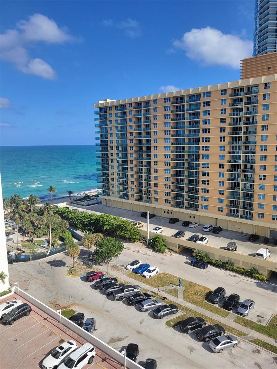 Photo of 2401 OCEAN  #1108, Hollywood, Florida, 33019 - Photo 1