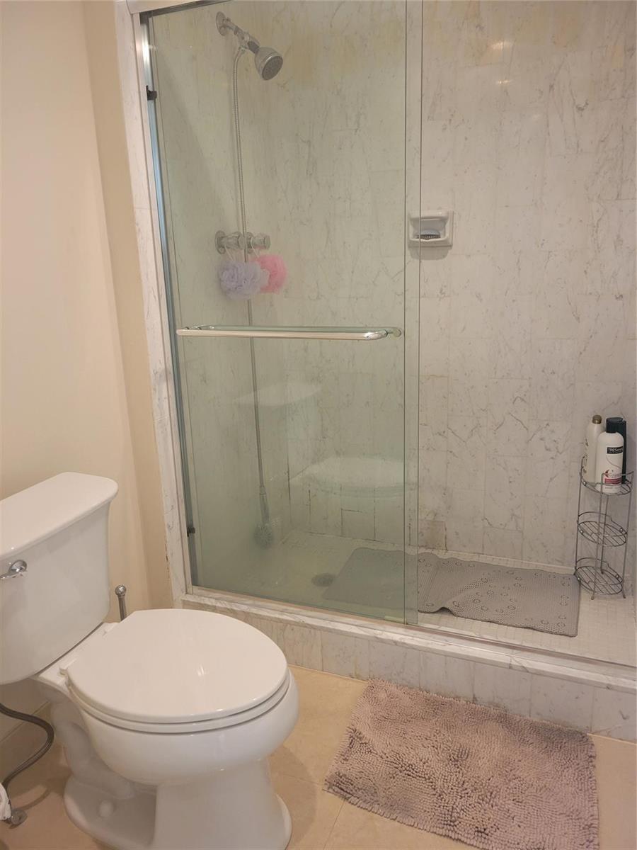 Photo of 2401 OCEAN  #1108, Hollywood, Florida, 33019 - Photo 14