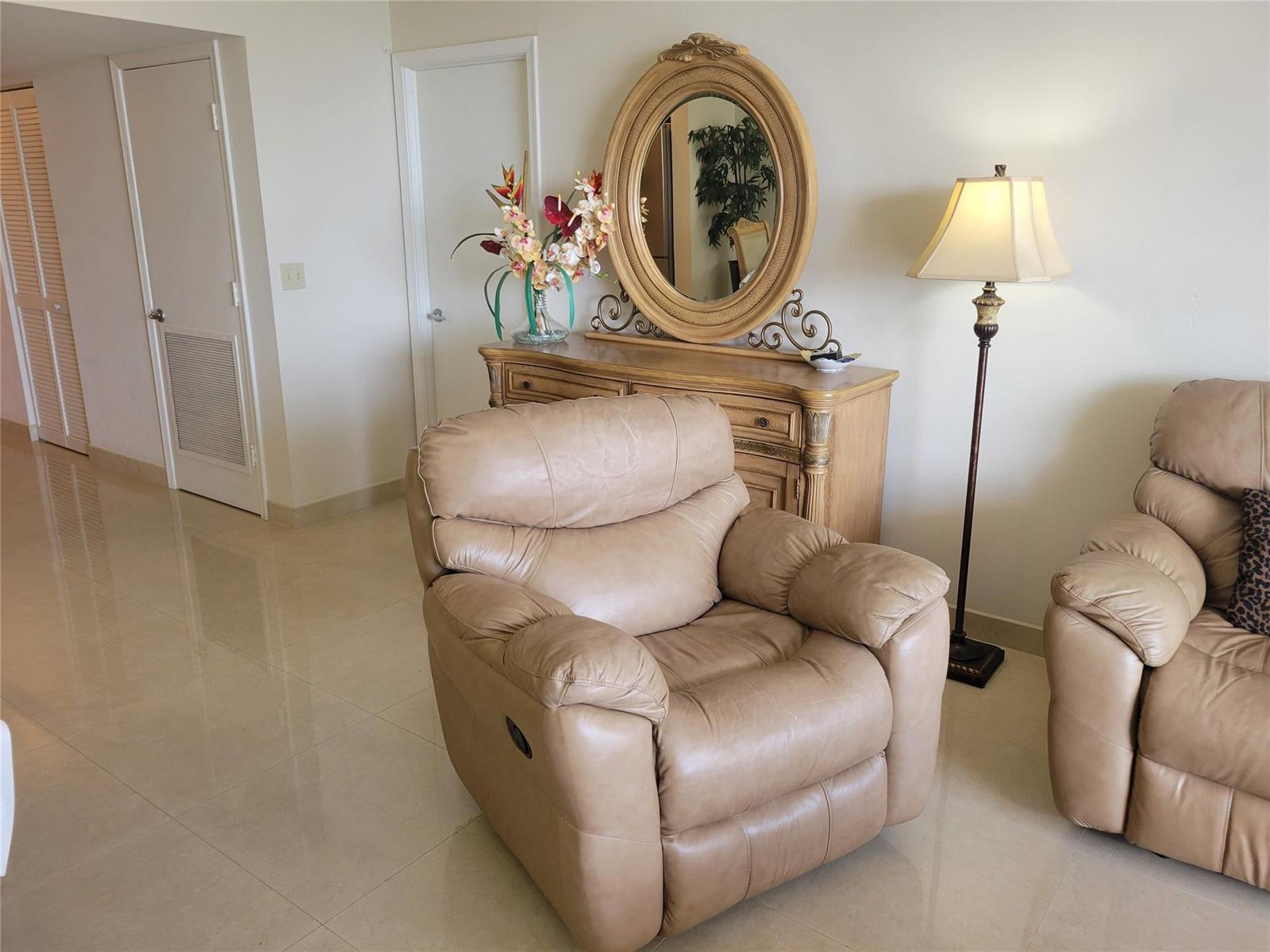 Photo of 2401 OCEAN  #1108, Hollywood, Florida, 33019 - Photo 7