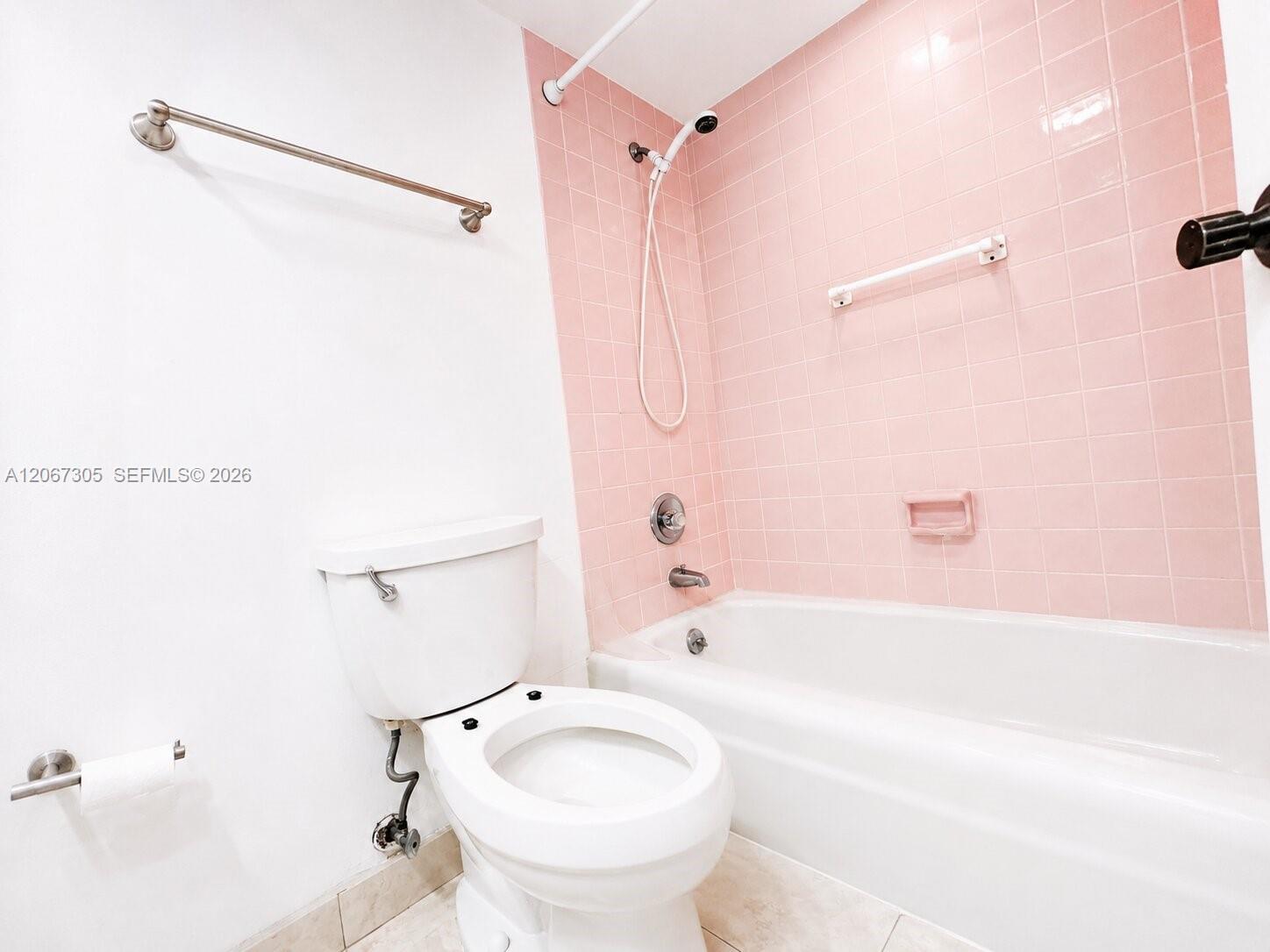 See details 115 1 / 2 943 sq. ft. $ 2026-08-07 0 Photo