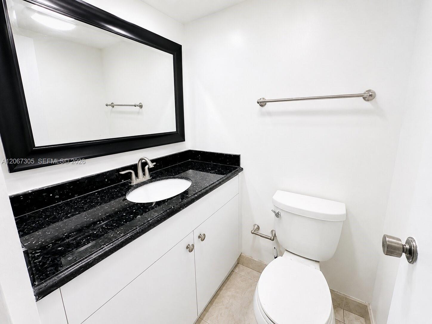 See details 115 1 / 2 943 sq. ft. $ 2026-08-07 0 Photo