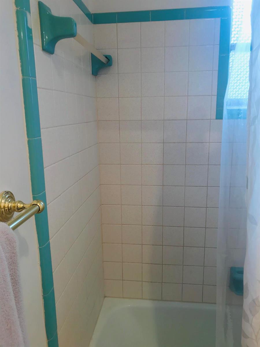 Ver detalles / 0 2204 sq. ft. $ 2026-08-09 0 foto