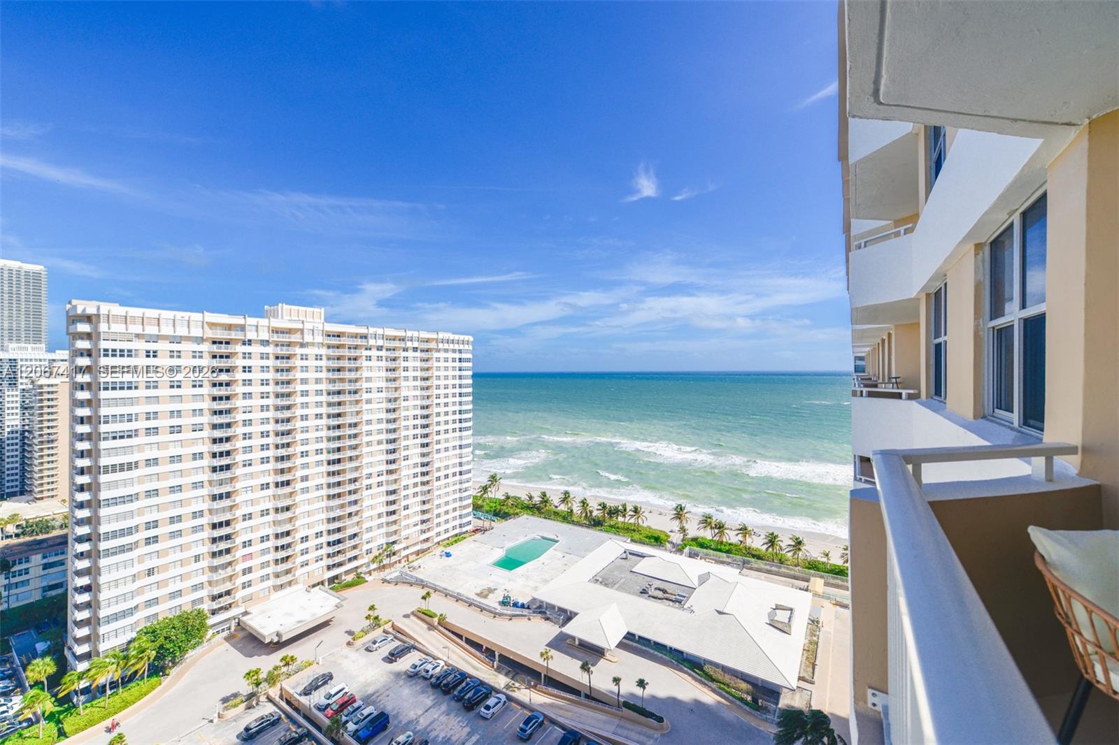 See details 20K 1 / 2 870 sq. ft. $ 2026-08-07 0 Photo