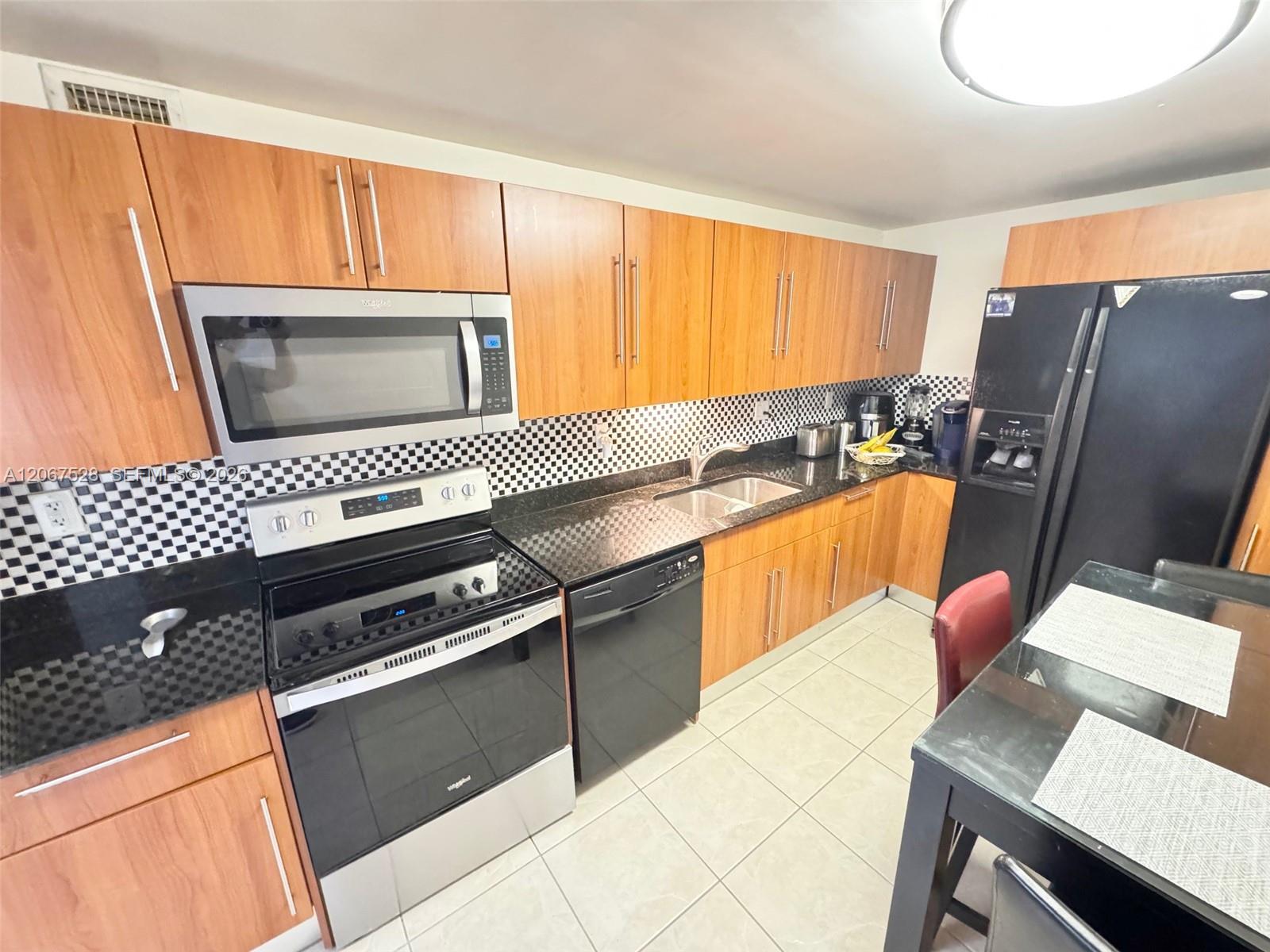 Photo of 3001 Ocean Dr #229, Hollywood, Florida, 33019 -