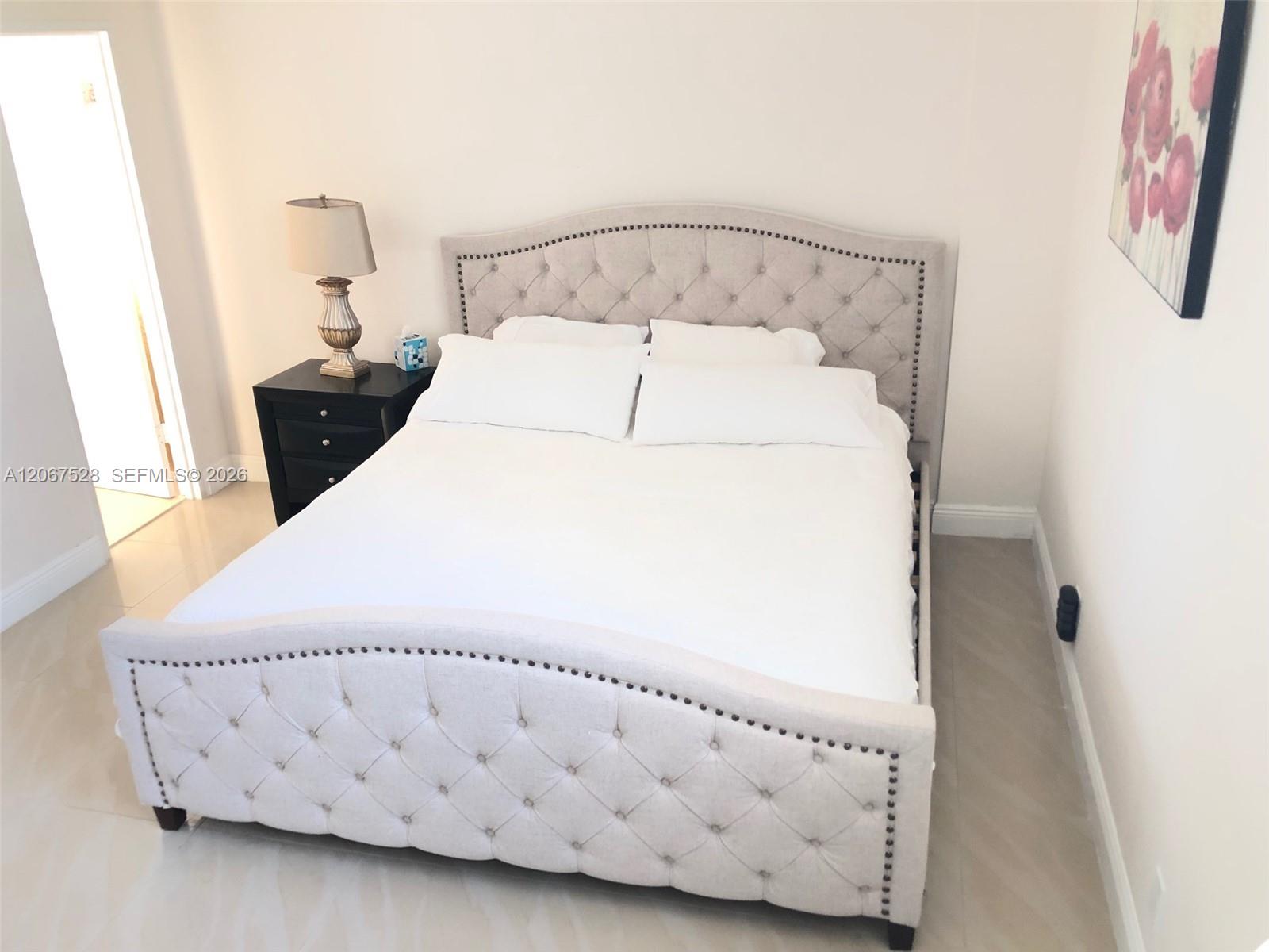 Photo of 3001 Ocean Dr #229, Hollywood, Florida, 33019 -