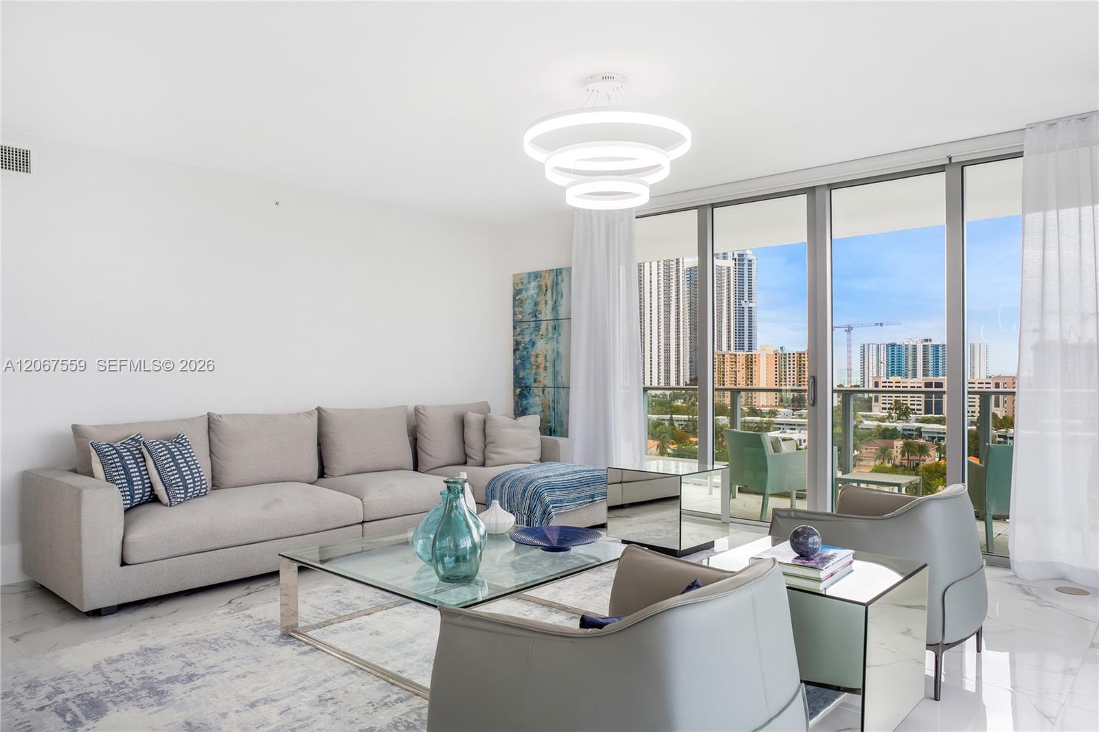 Ver detalles 5-1102 3 / 4 1892 sq. ft. $ 2026-08-07 0 foto